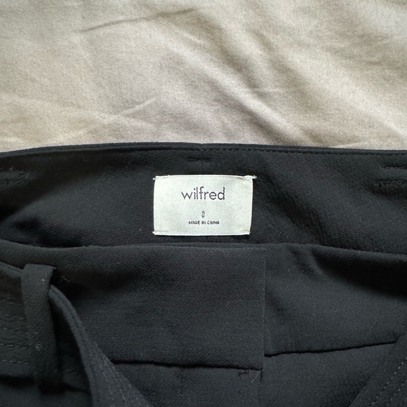 Aritzia Wilfred - Tie Front Pant, Size 0 - Picture 3 of 3